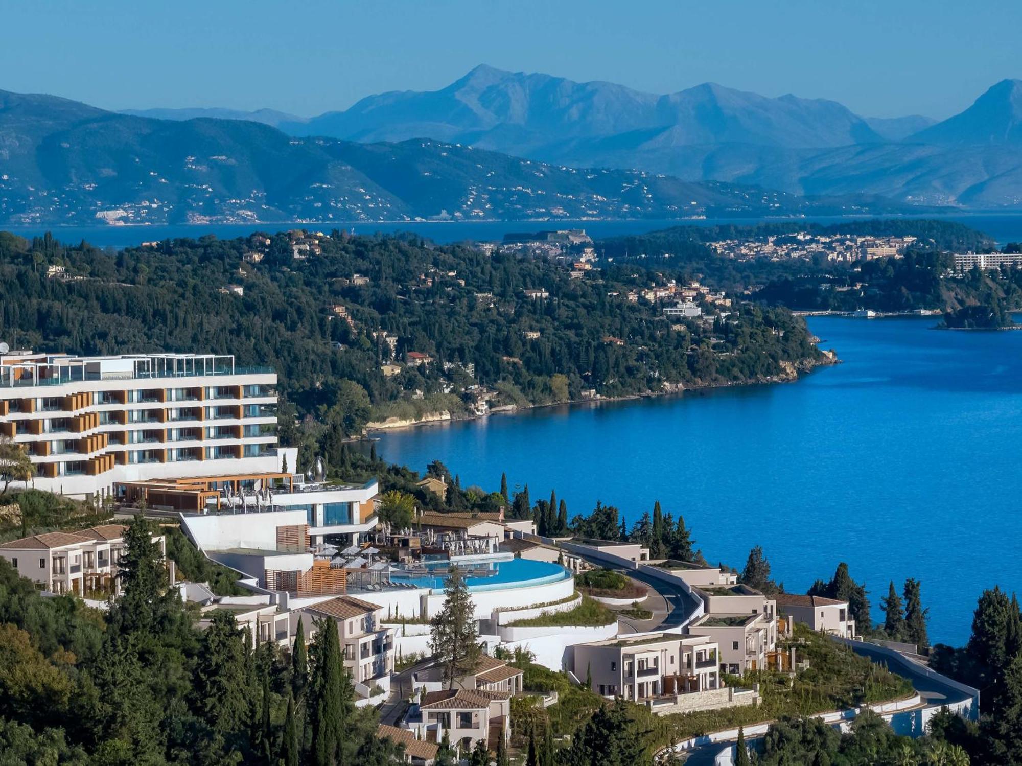 Hotel Angsana Corfu & 5*
